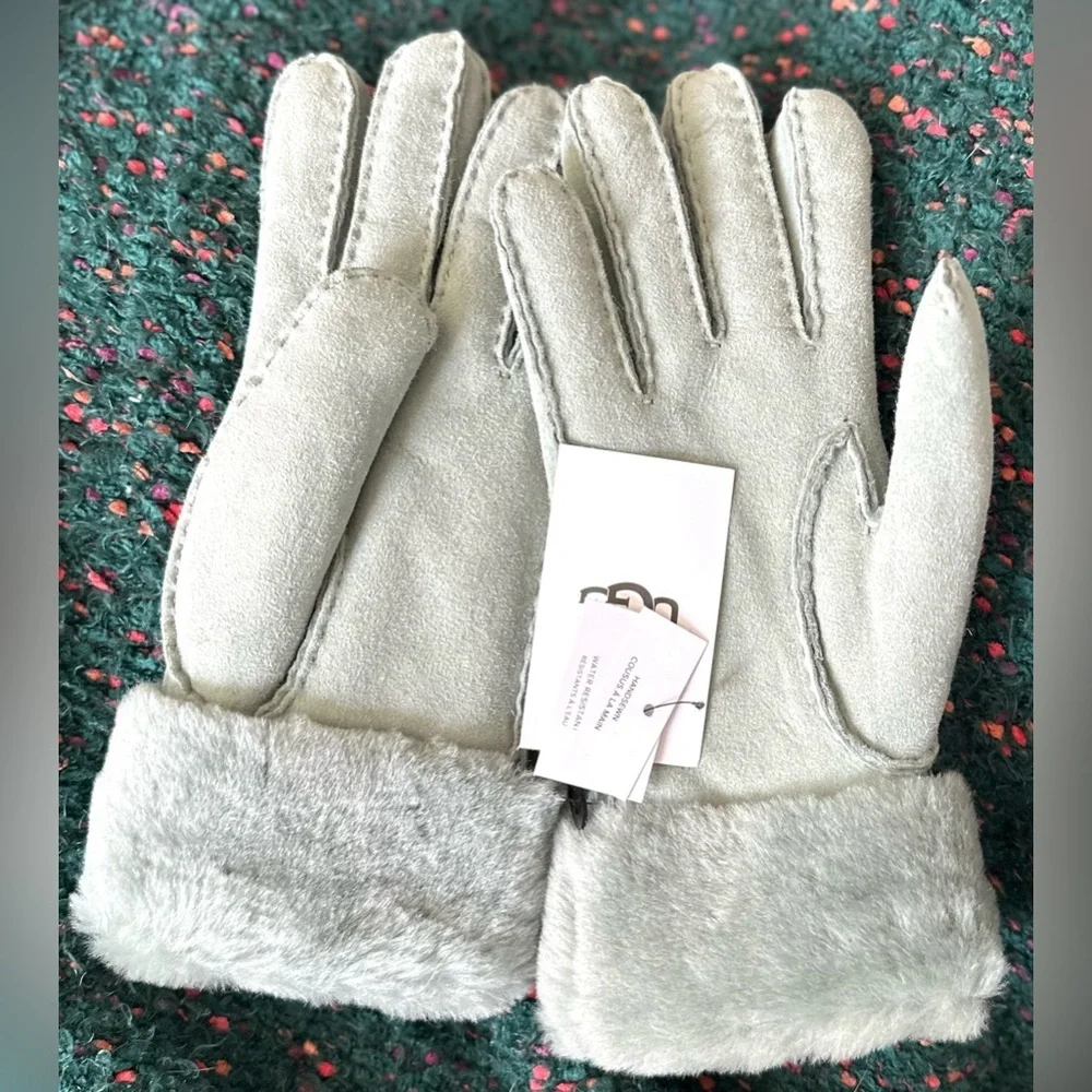 🎸UGG🎸🔥NWT🔥Turn Cuff Gloves—M